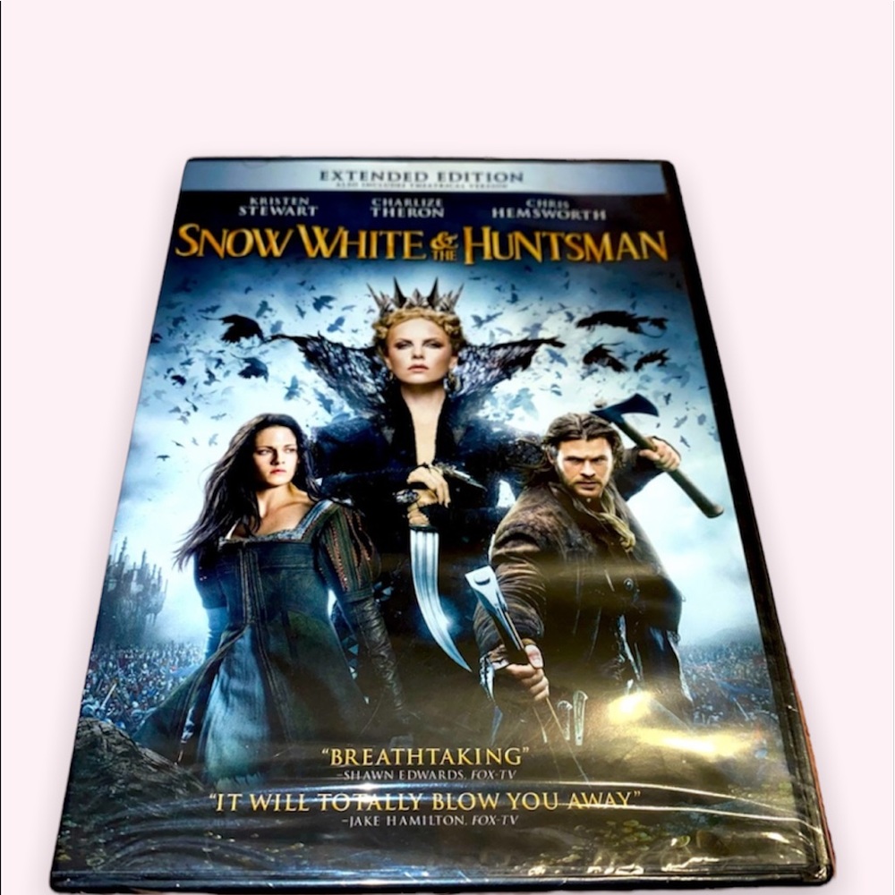 Snow White & the Huntsman - DVD - NWT